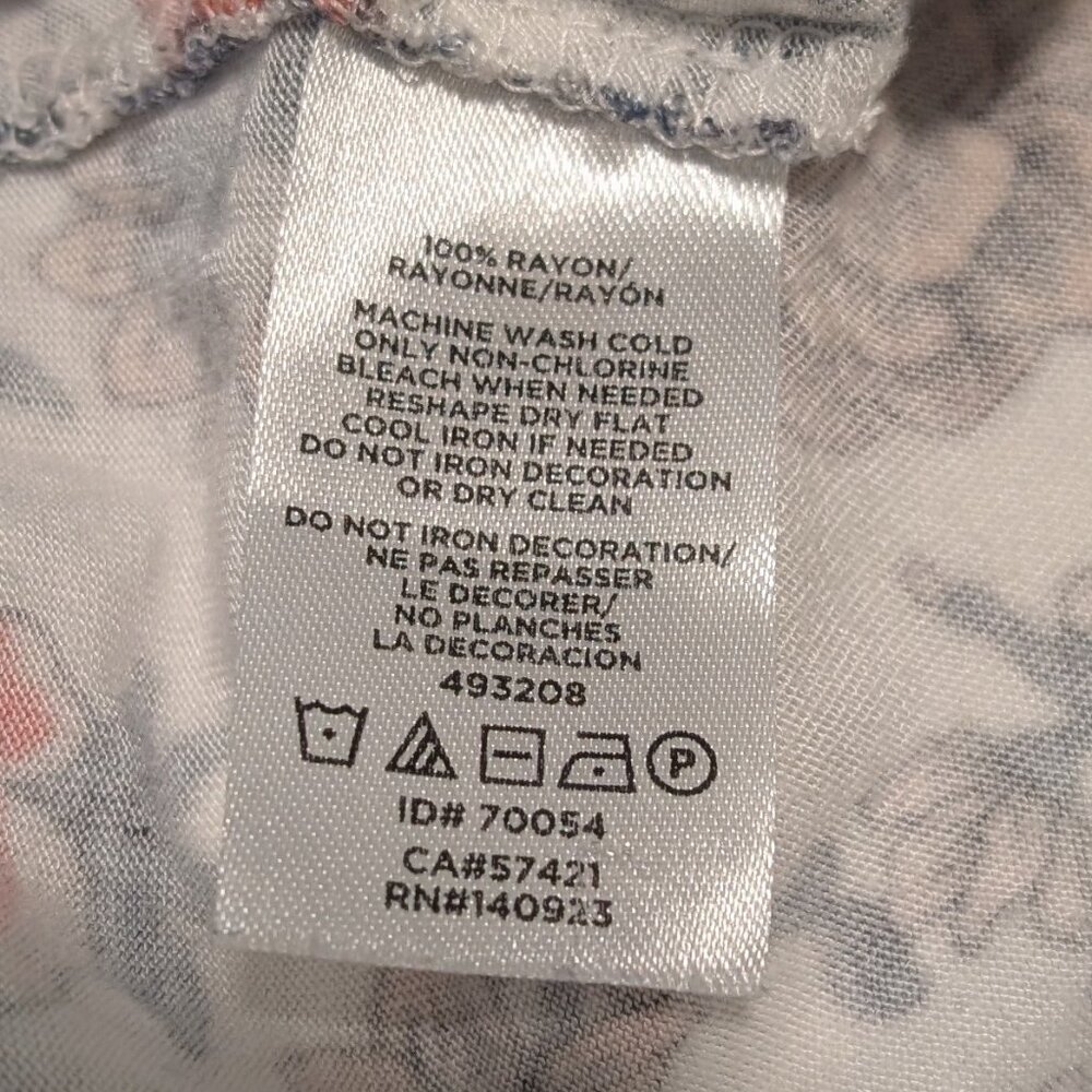 Loft Sleeveless Blouse, White with Floral Print, Banded Hem. Size Small Petite - Picture 6 of 9